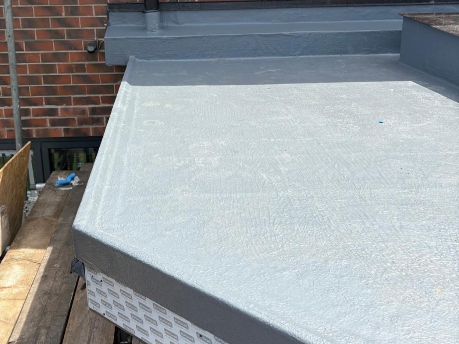 Flat Roof with Skylights, Sheffield S12->title 3