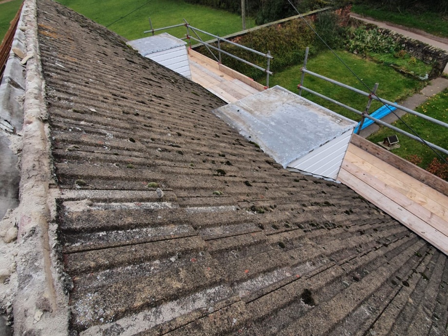 Full Roof Refurbishment->title Before